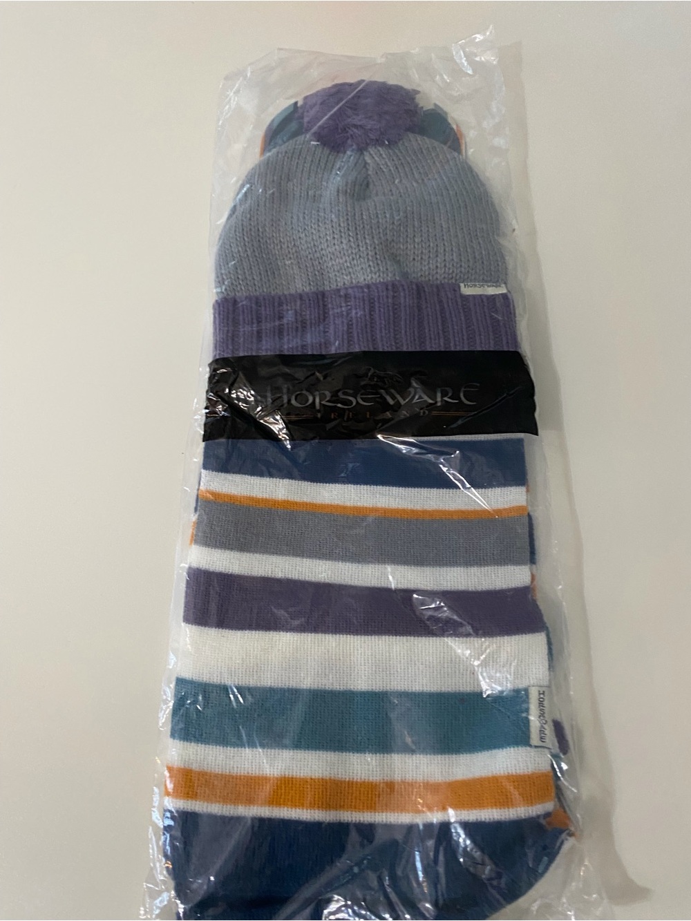 Horseware Ireland Hat & Scarf Set
- Multicolor (mustard/Purple/Blue/Gray)